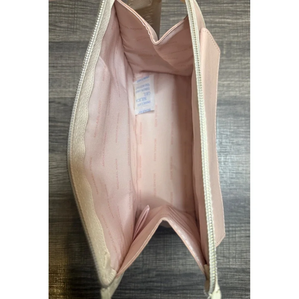 Michael Kors Pink Cream Wristlet Clutch Bag Logo Strap Front Pocket Pouch - Picture 4 of 4